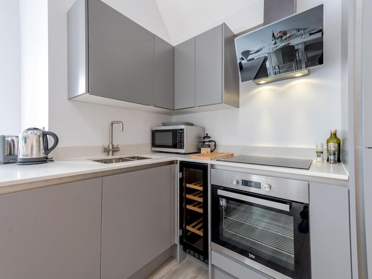 Pass The Keys Dahlia Contemporary Town Centre Apartment Shrewsbury Exterior photo